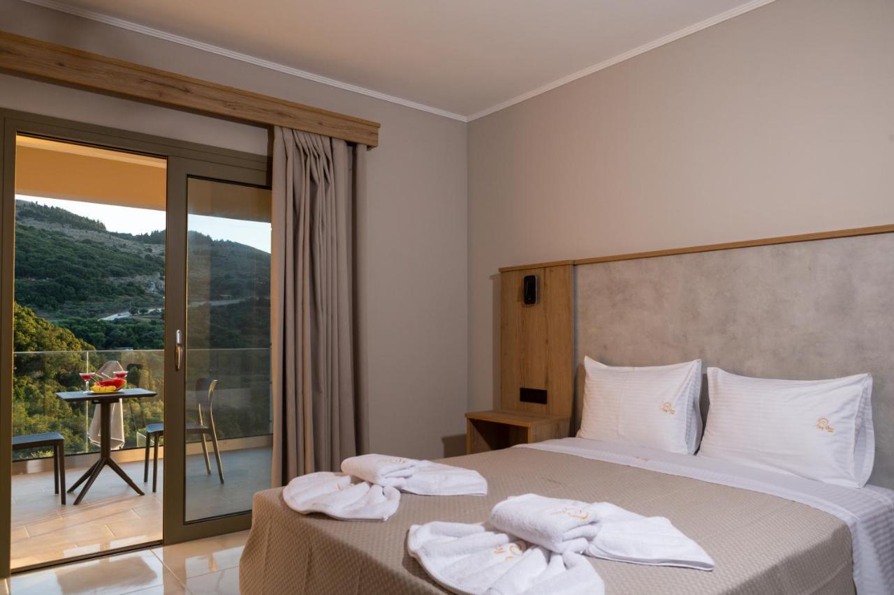 Sky View Suites Kefalonia Vóvikes Exteriér fotografie